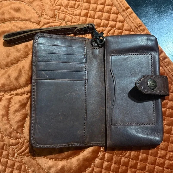 Frye Melissa Brown Leather Wallet - Picture 3 of 11